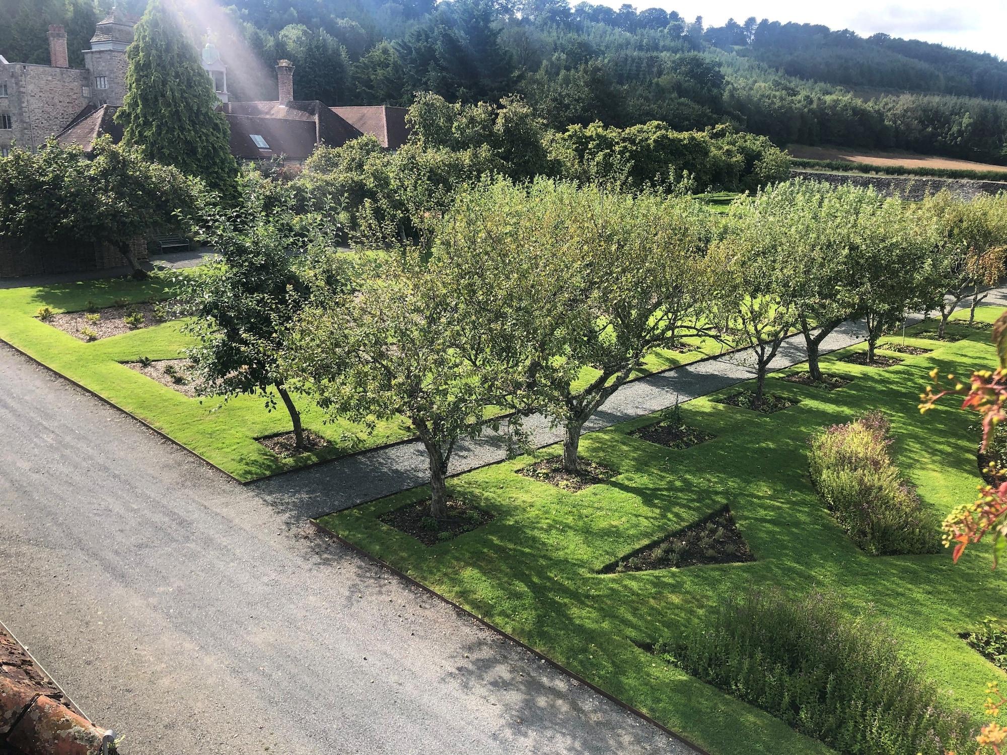 Llangoed Hall Bronllys Экстерьер фото